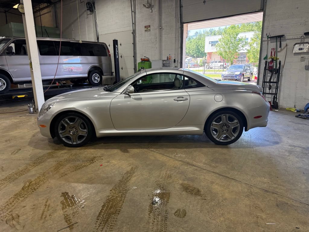 Used 2006 Lexus SC 430 Convertible RWD image 4