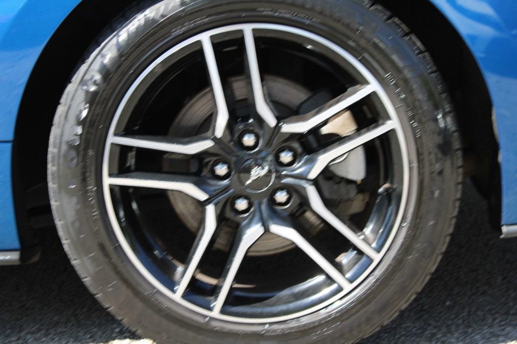 Used 2018 Ford Mustang Premium image 17