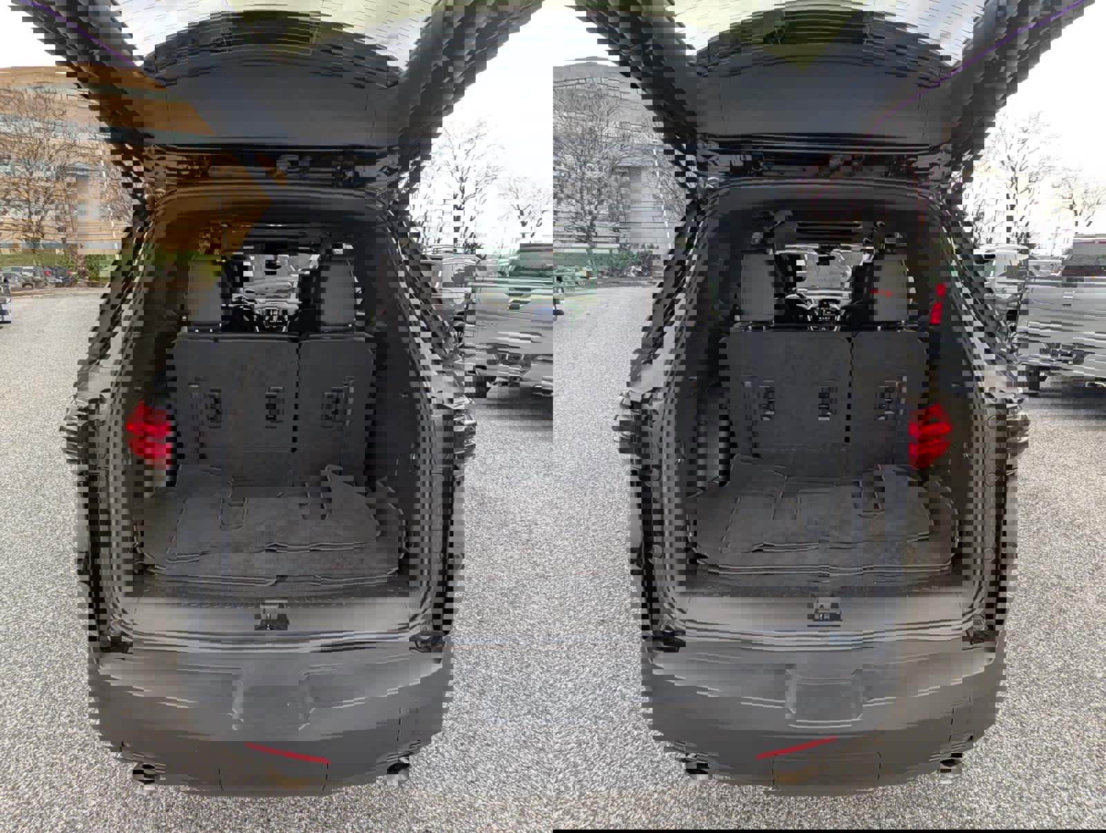 Certified 2023 Chevrolet Traverse RS image 10