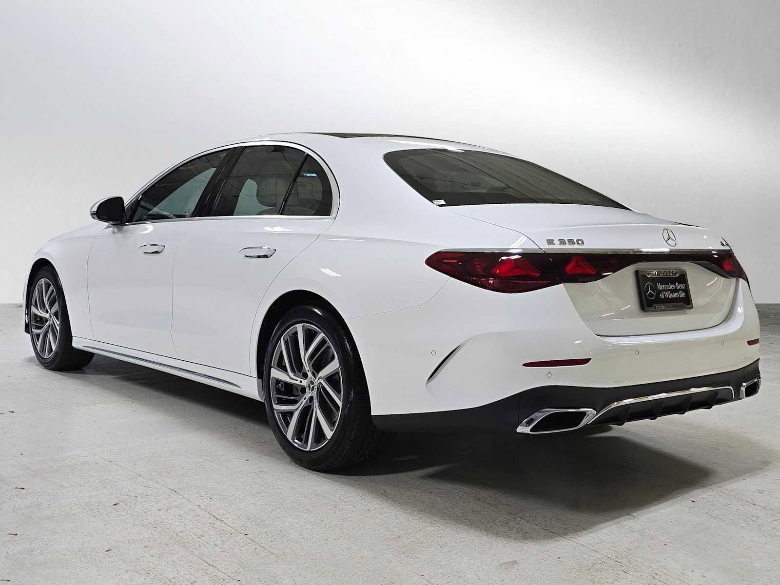 New 2026 Mercedes-Benz E 350 4MATIC Sedan image 5
