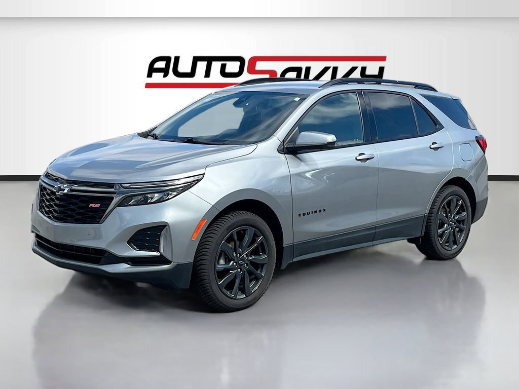 Used 2023 Chevrolet Equinox RS image 3