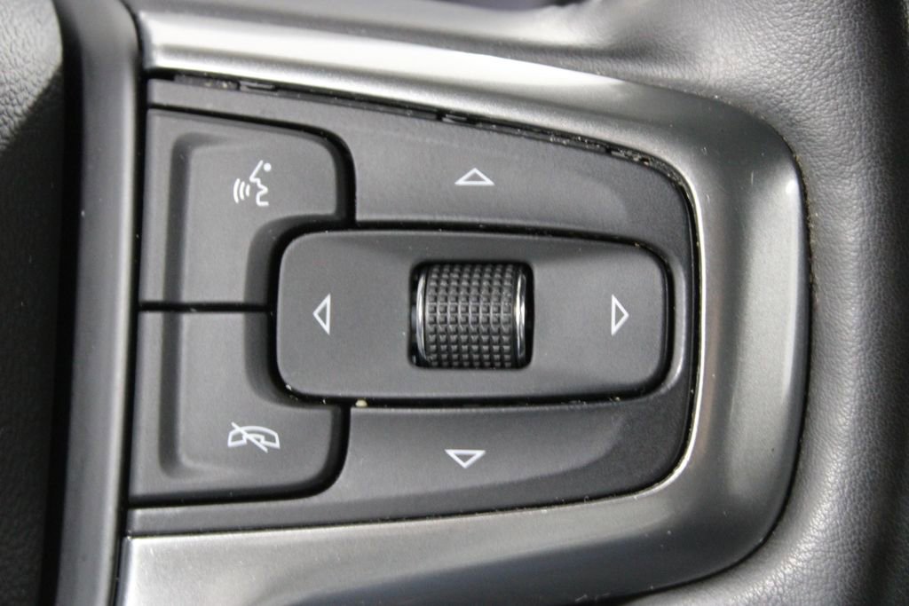 Used 2023 Chevrolet Suburban Premier image 44