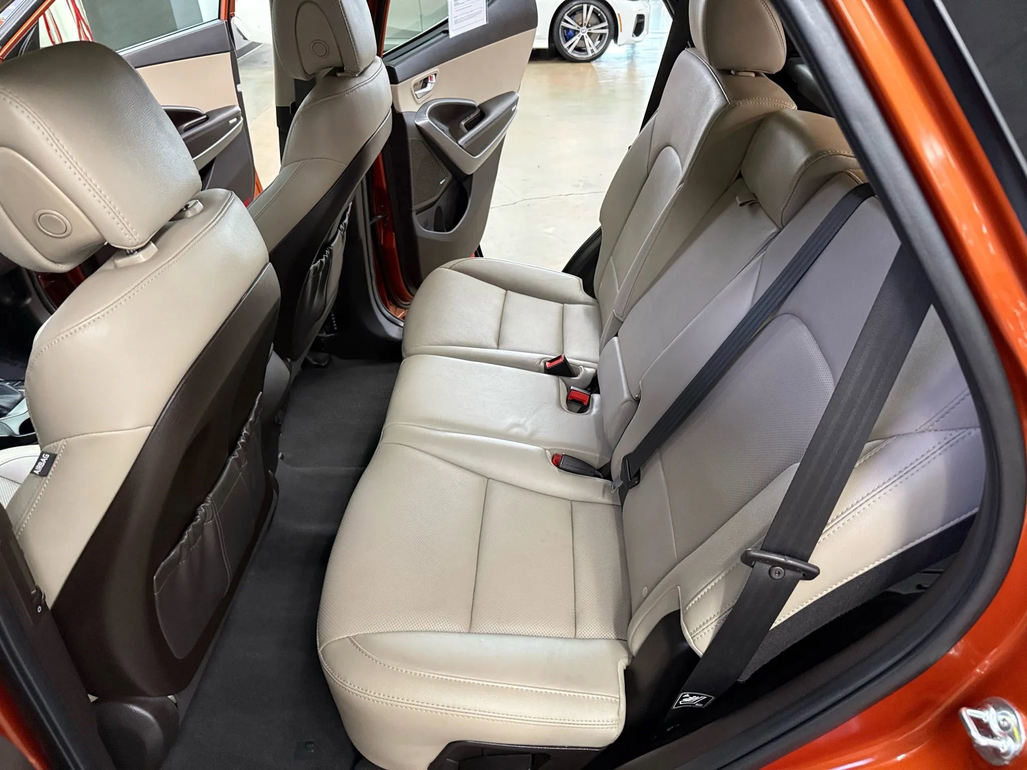 Used 2018 Hyundai Santa Fe Sport w/ Cargo Package FWD image 17