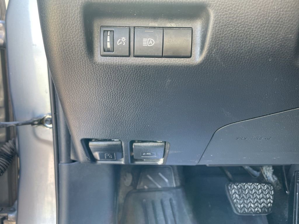 Used 2023 Toyota RAV4 XLE image 20