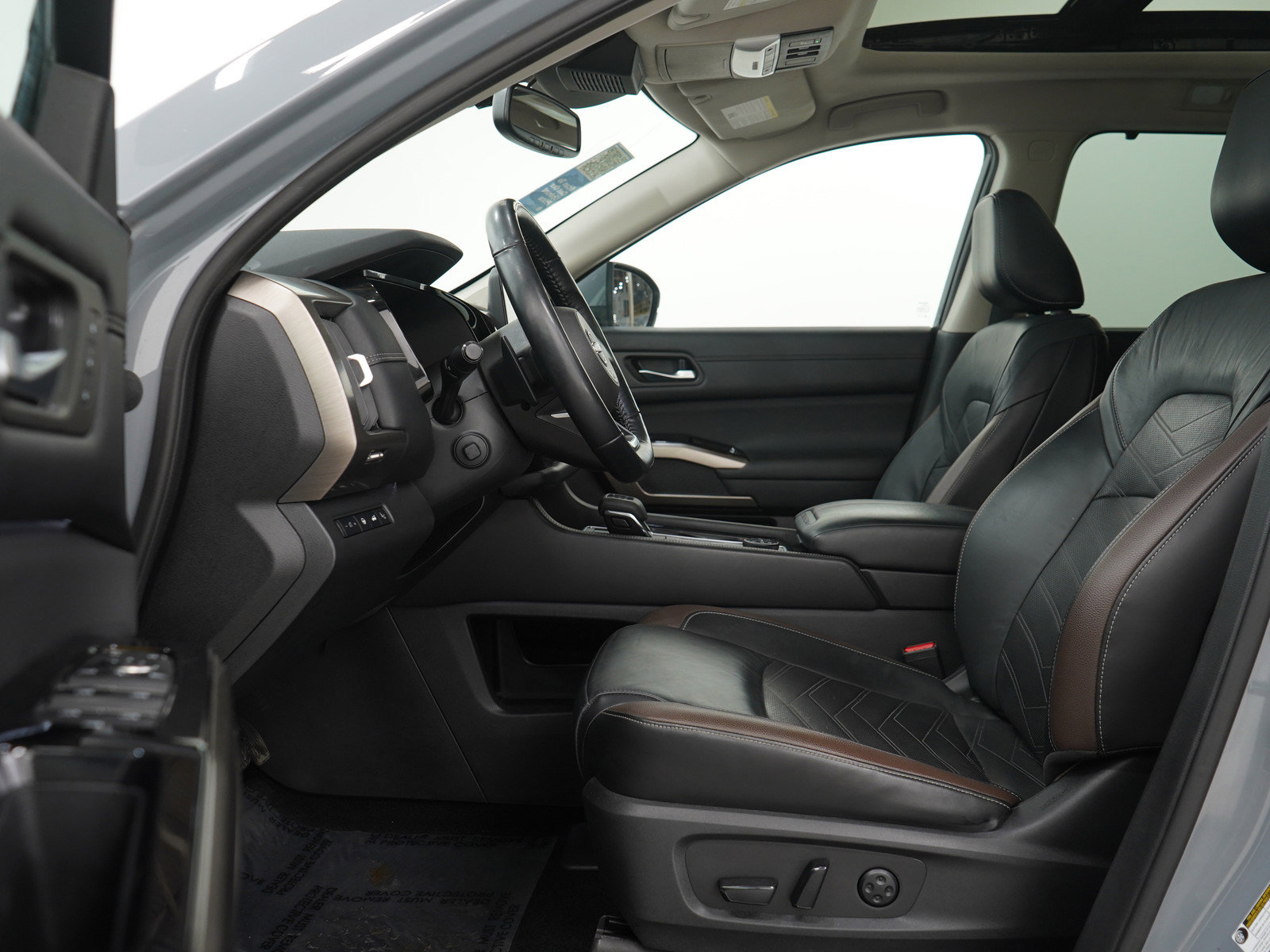 Used 2022 Nissan Pathfinder Platinum image 20