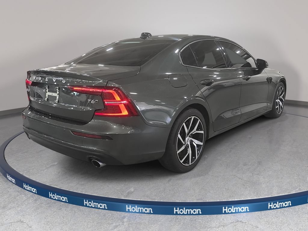 Used 2020 Volvo S60 T6 Momentum AWD/4WD image 7