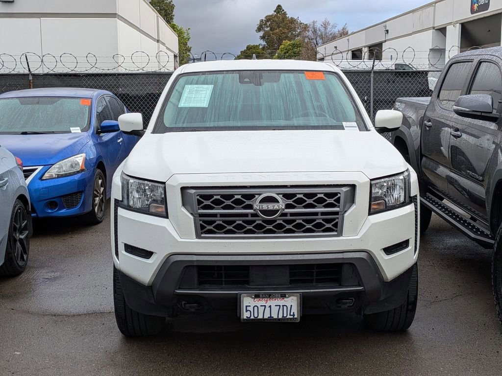 Used 2024 Nissan Frontier SV w/ Technology Package AWD/4WD image 3
