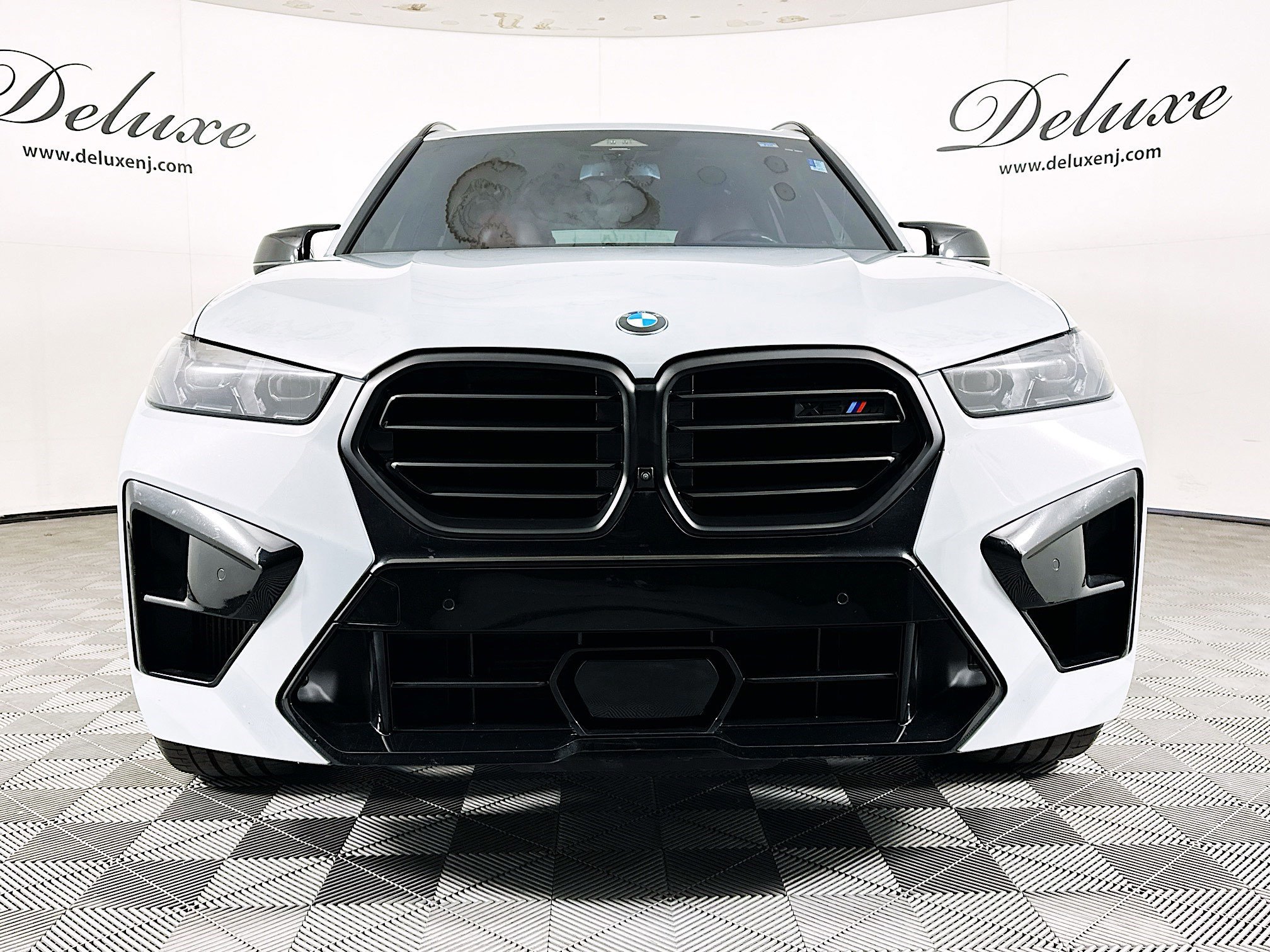 Used 2024 BMW X5 M Competition w/ Executive Package image 2