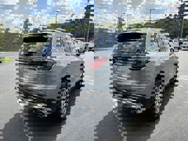 New 2025 GMC Acadia Denali image 3