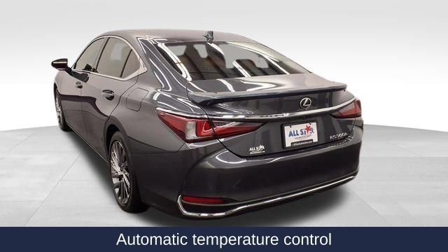 Used 2025 Lexus ES 300h w/ Technology Package image 5