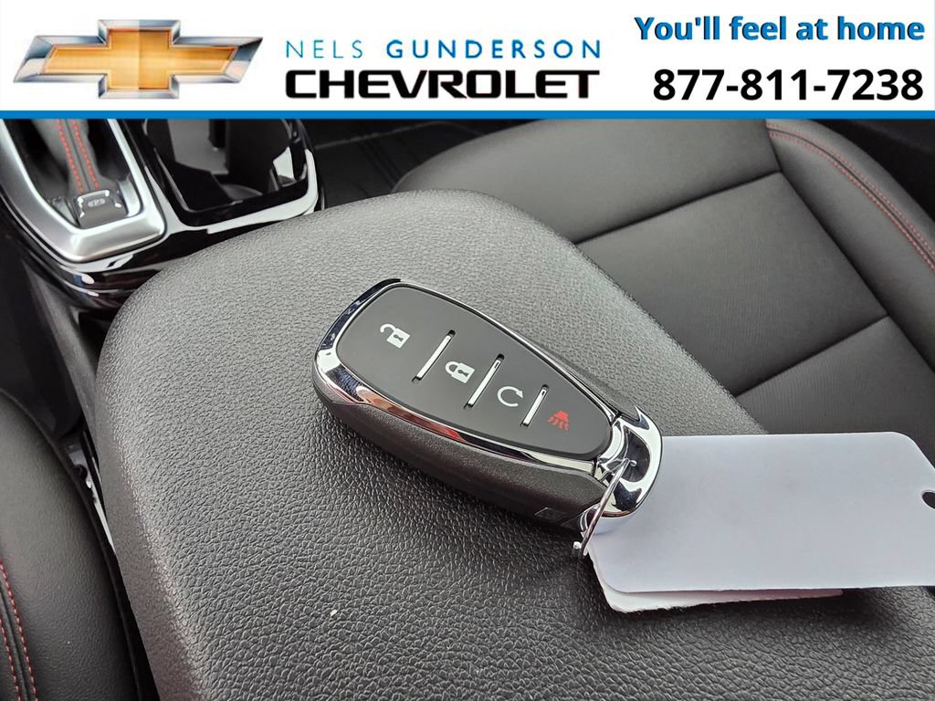 New 2026 Chevrolet Trax RS w/ Sunroof Package FWD image 29