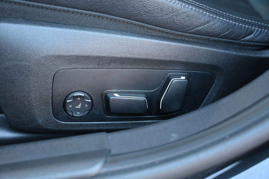 Used 2025 BMW 330i 330i Sedan image 20