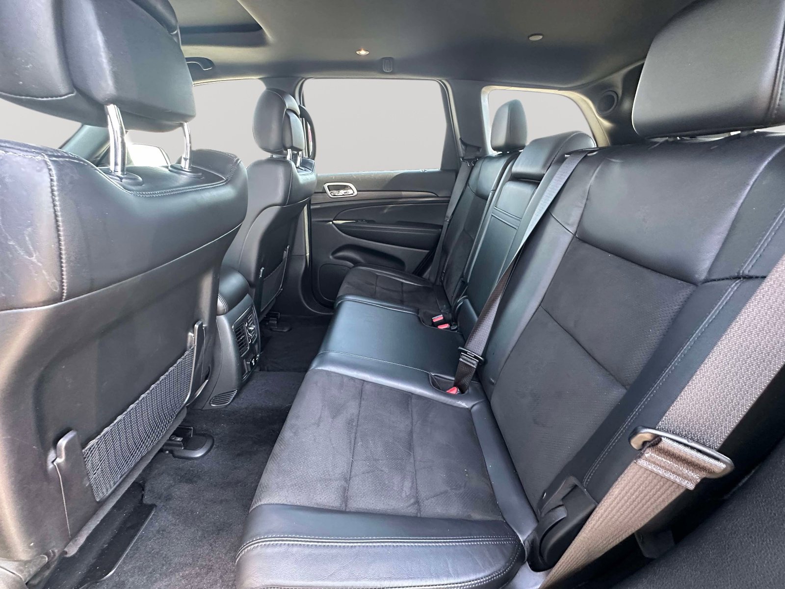 Used 2022 Jeep Grand Cherokee Laredo X image 27