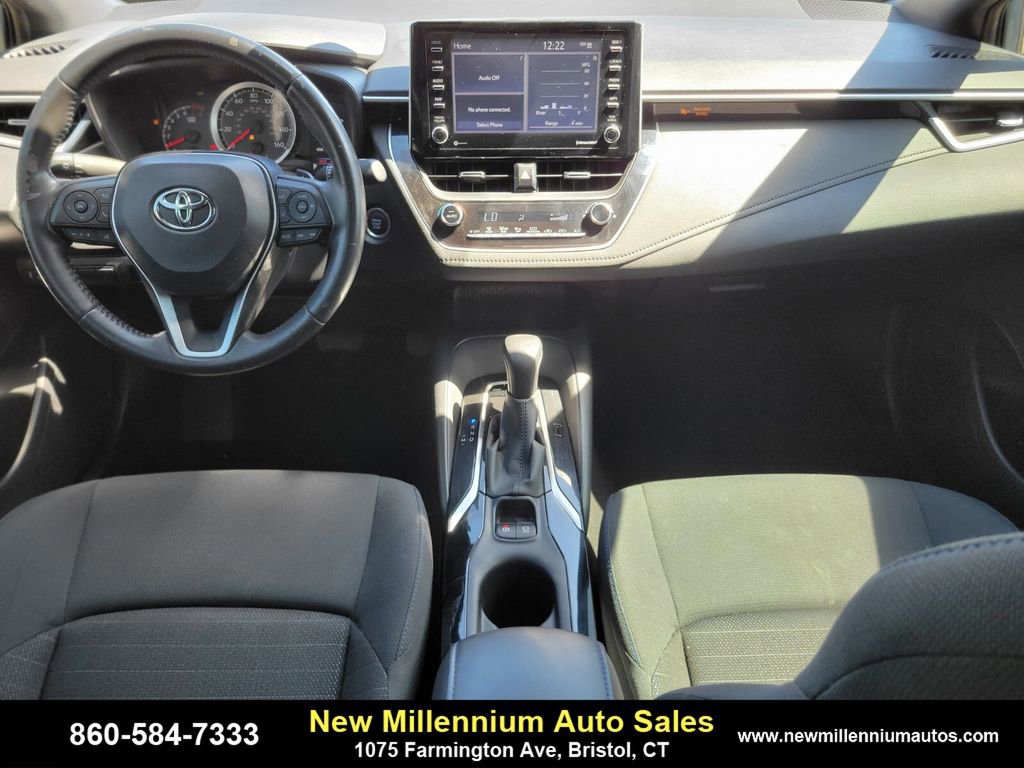 Used 2021 Toyota Corolla SE image 12