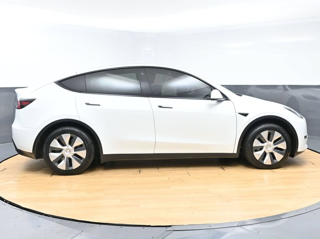 Used 2021 Tesla Model Y Long Range AWD/4WD image 7