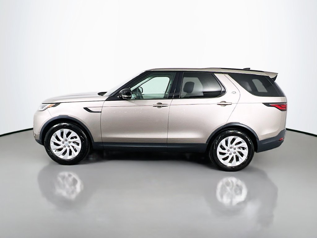 Used 2025 Land Rover Discovery S AWD/4WD image 8
