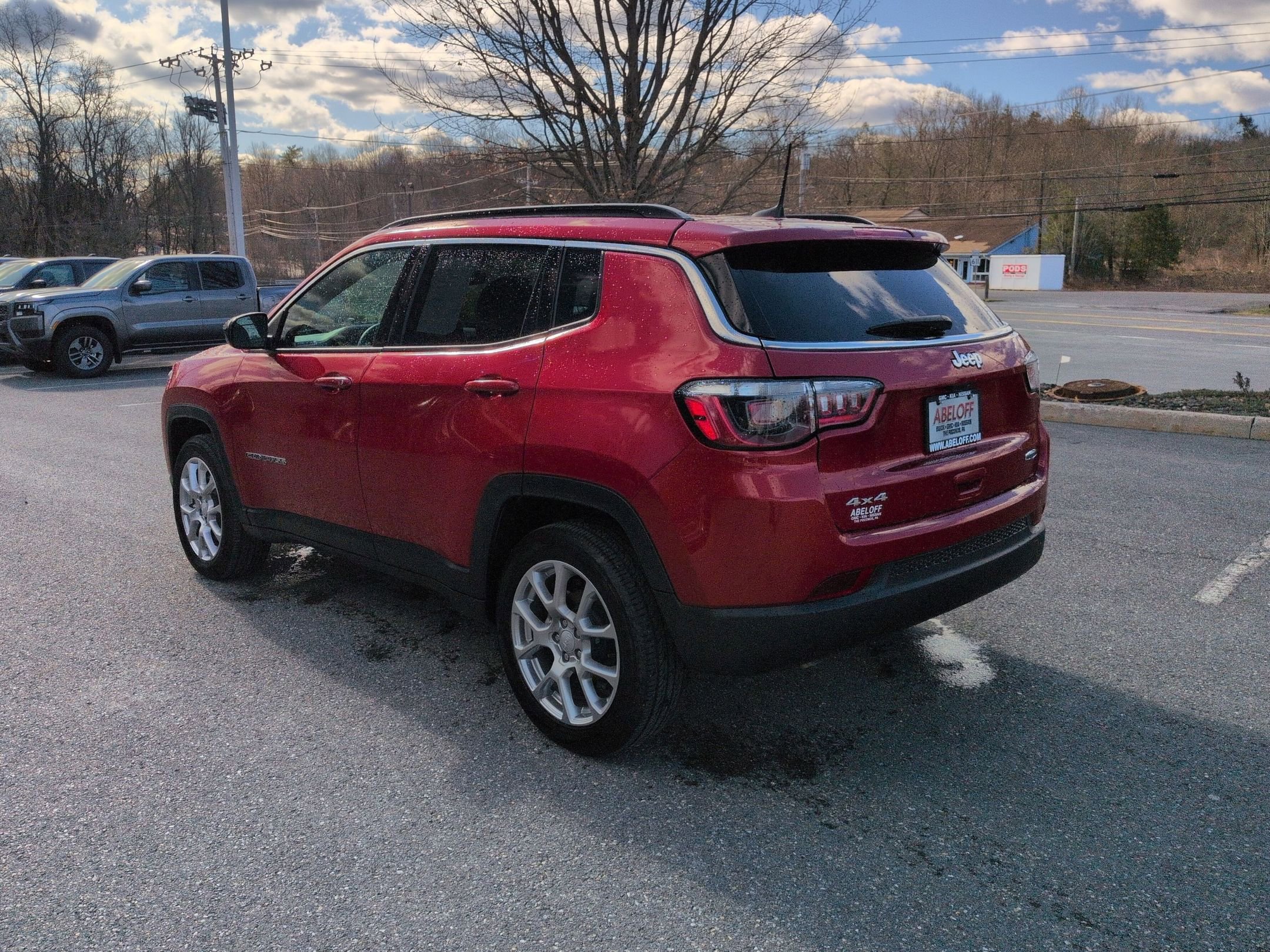 Used 2024 Jeep Compass Latitude image 7