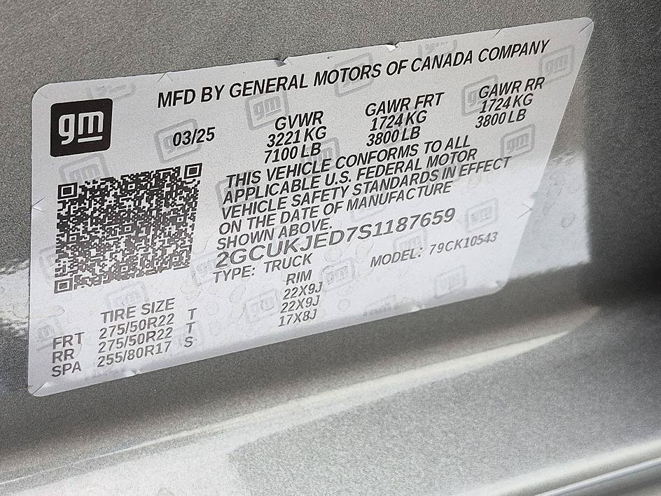 Certified 2025 Chevrolet Silverado 1500 High Country AWD/4WD image 38