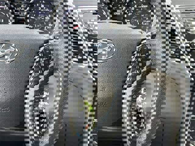 Used 2014 Hyundai Elantra SE image 8