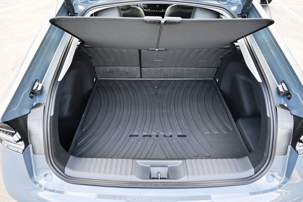 New 2026 Toyota Prius Plug-In Hybrid image 7