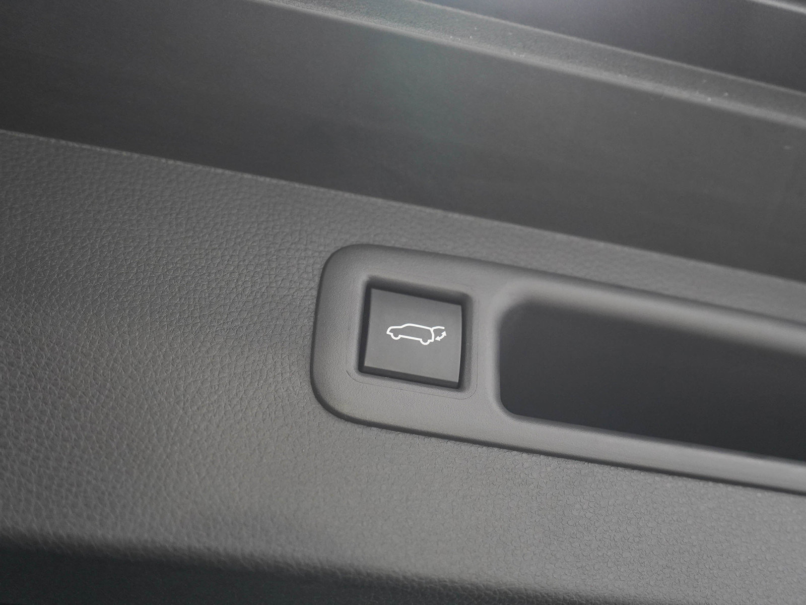 Used 2026 Toyota Highlander XLE AWD/4WD image 11