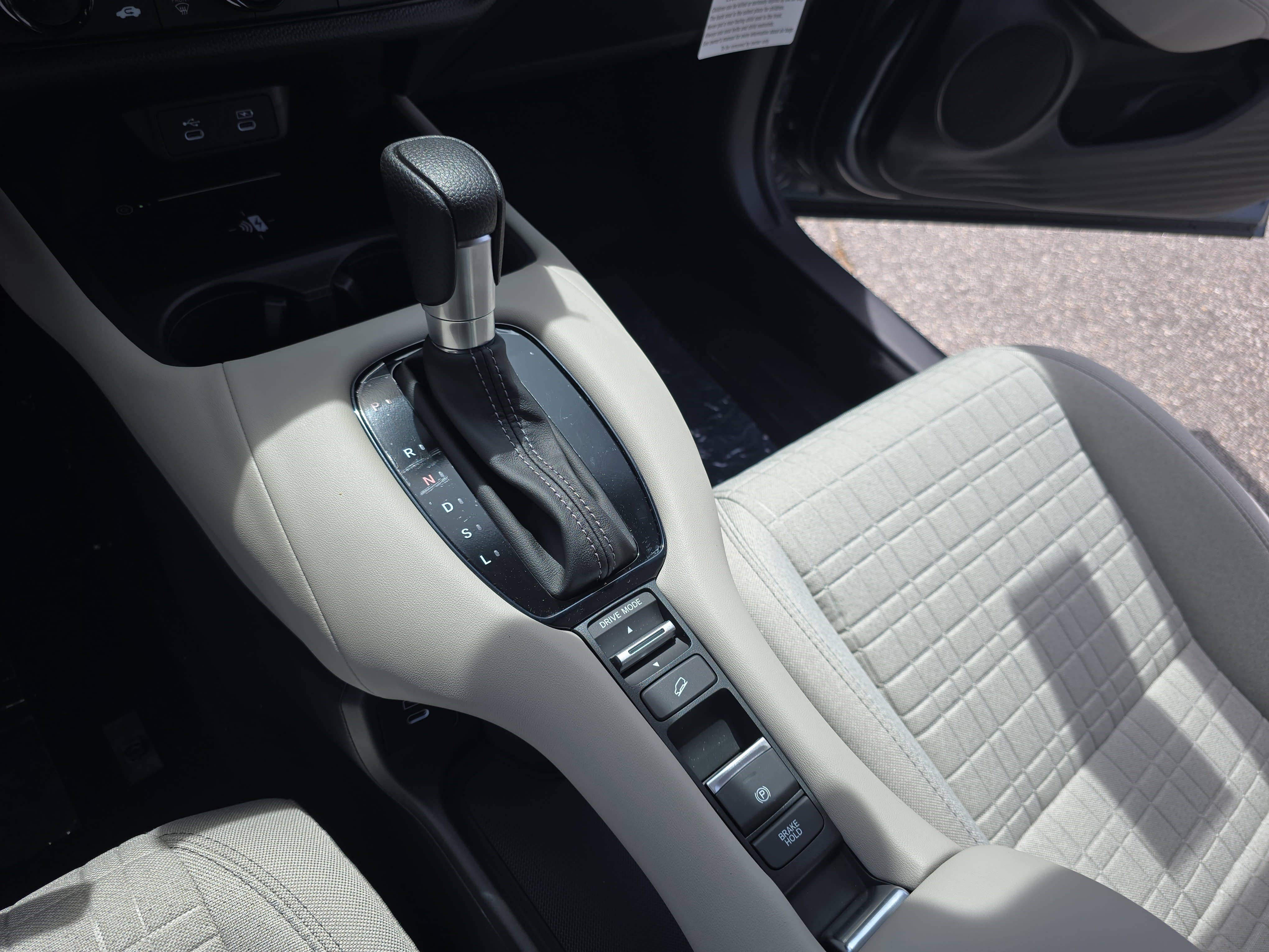 New 2026 Honda HR-V LX image 23