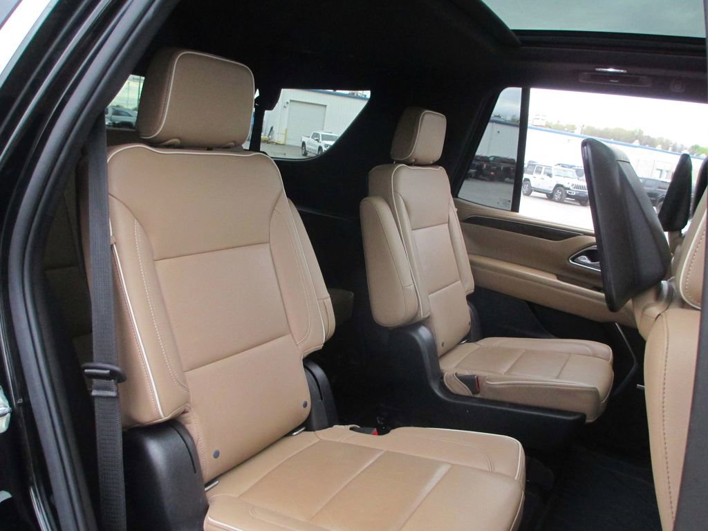 Used 2021 Chevrolet Tahoe Premier AWD/4WD image 25