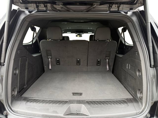 Used 2024 Chevrolet Suburban LT image 19