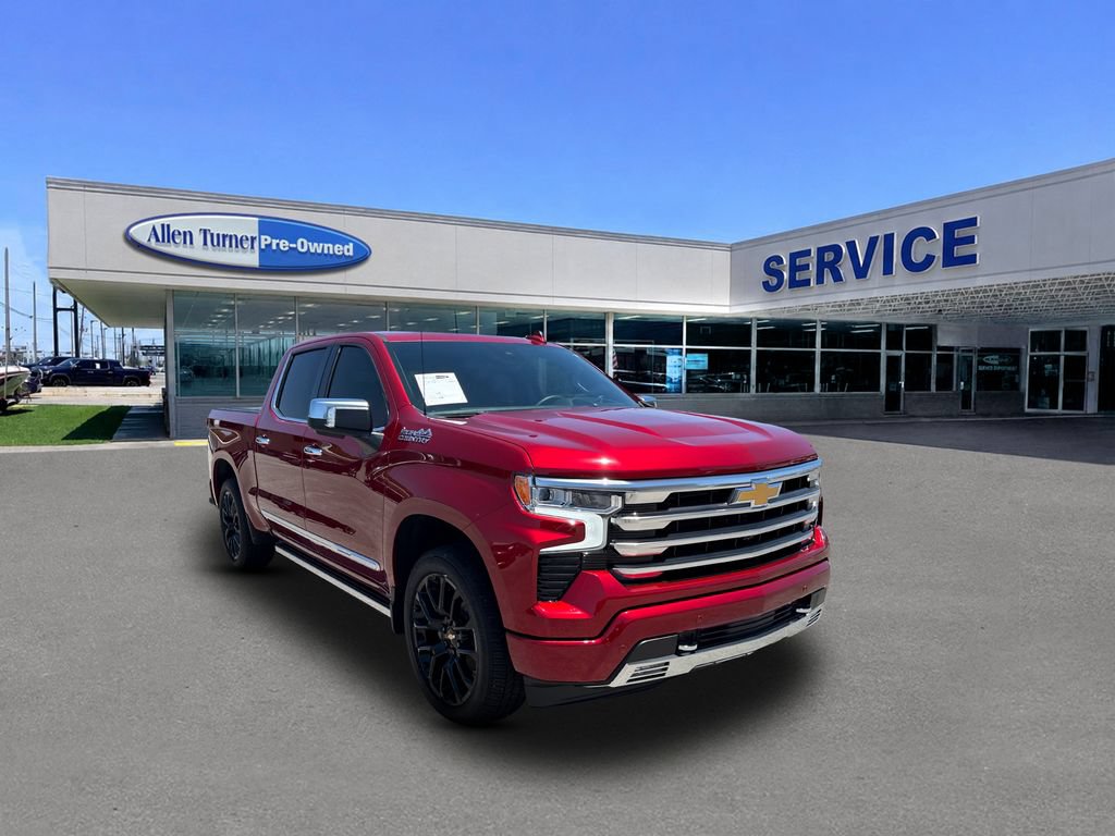 Used 2025 Chevrolet Silverado 1500 High Country w/ High Country Premium Package AWD/4WD image 2