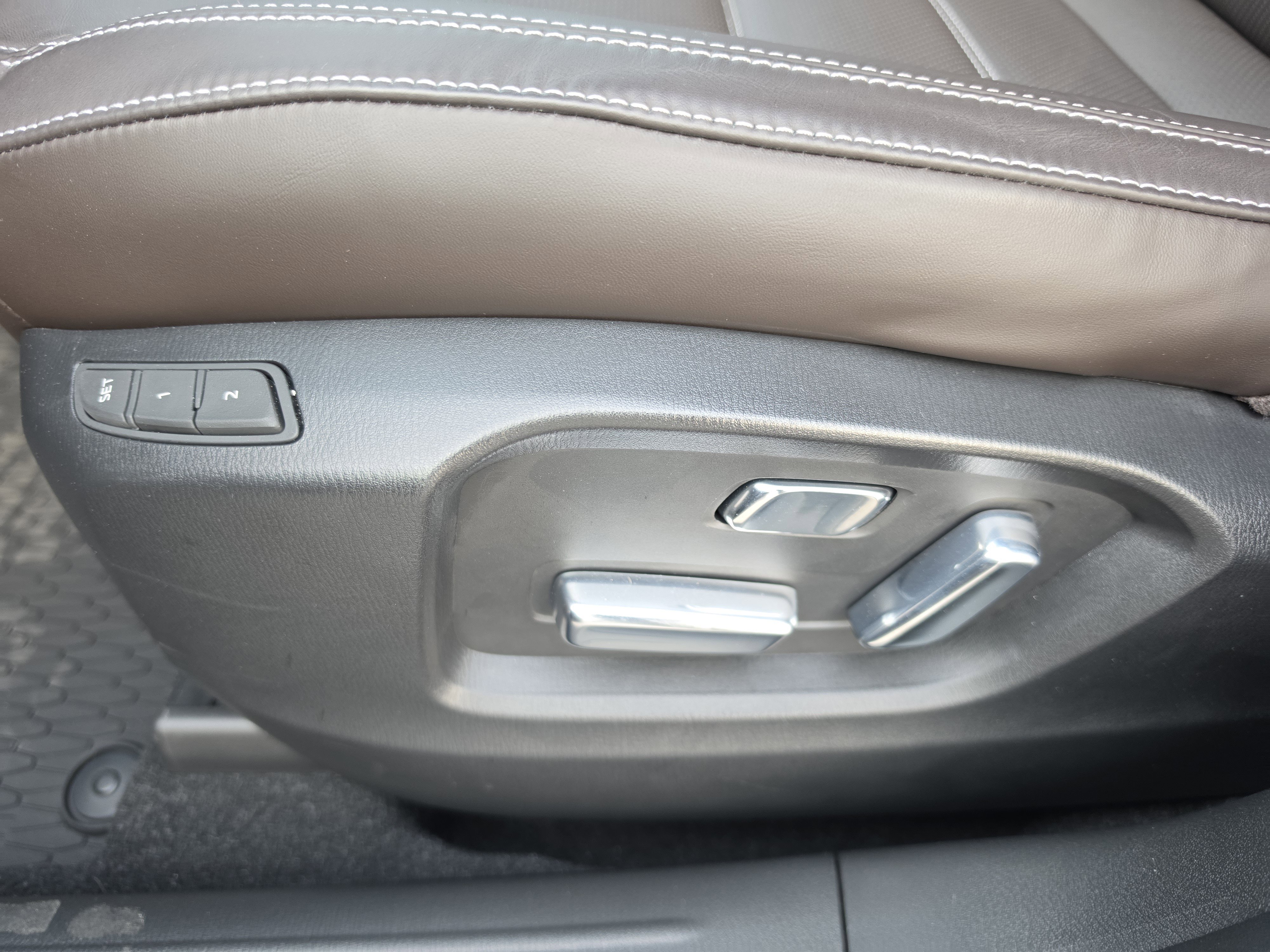 Certified 2025 MAZDA CX-5 Signature image 8