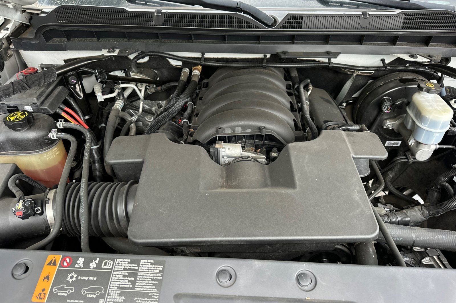 Used 2018 Chevrolet Silverado 1500 LT w/ All Star Edition AWD/4WD image 30