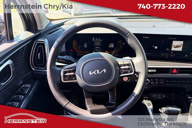 Used 2025 Kia Sorento S AWD/4WD image 7