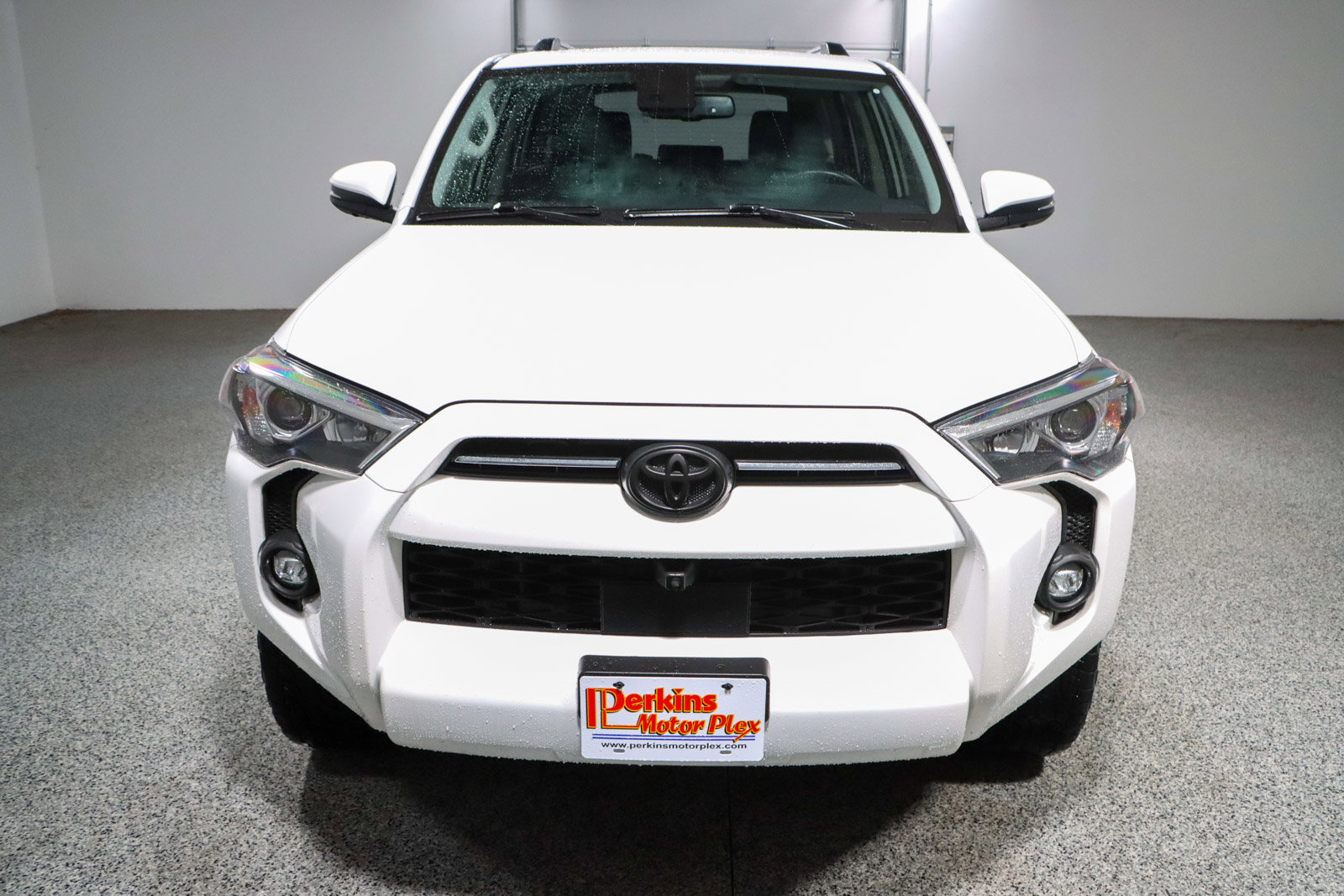 Used 2024 Toyota 4Runner SR5 Premium w/ Moonroof Package AWD/4WD image 4