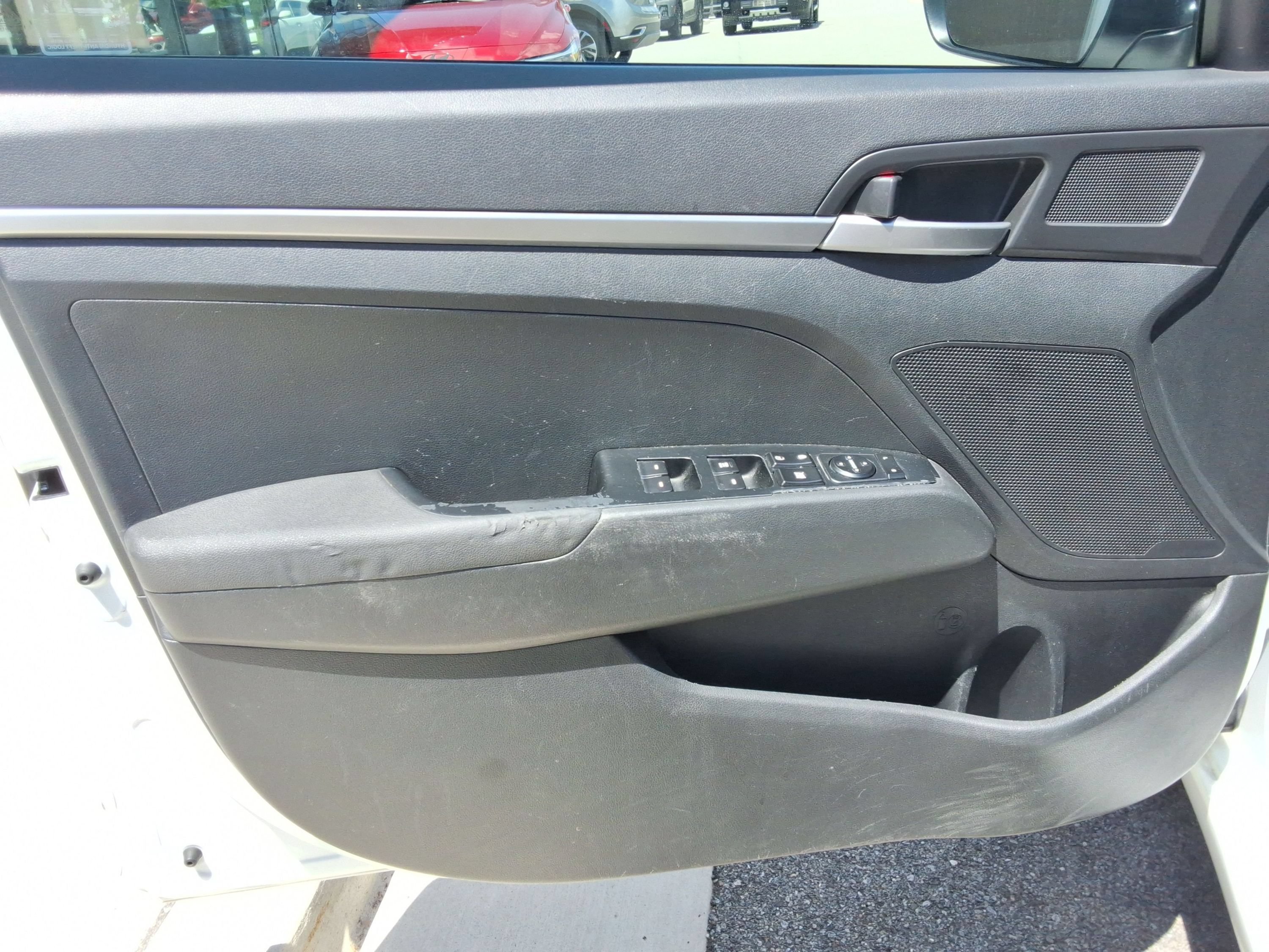 Used 2020 Hyundai Elantra SE w/ Cargo Package (C1) FWD image 22