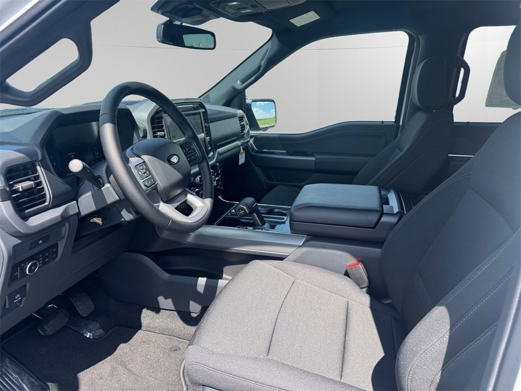 New 2025 Ford F150 XLT w/ Equipment Group 302A MID image 9
