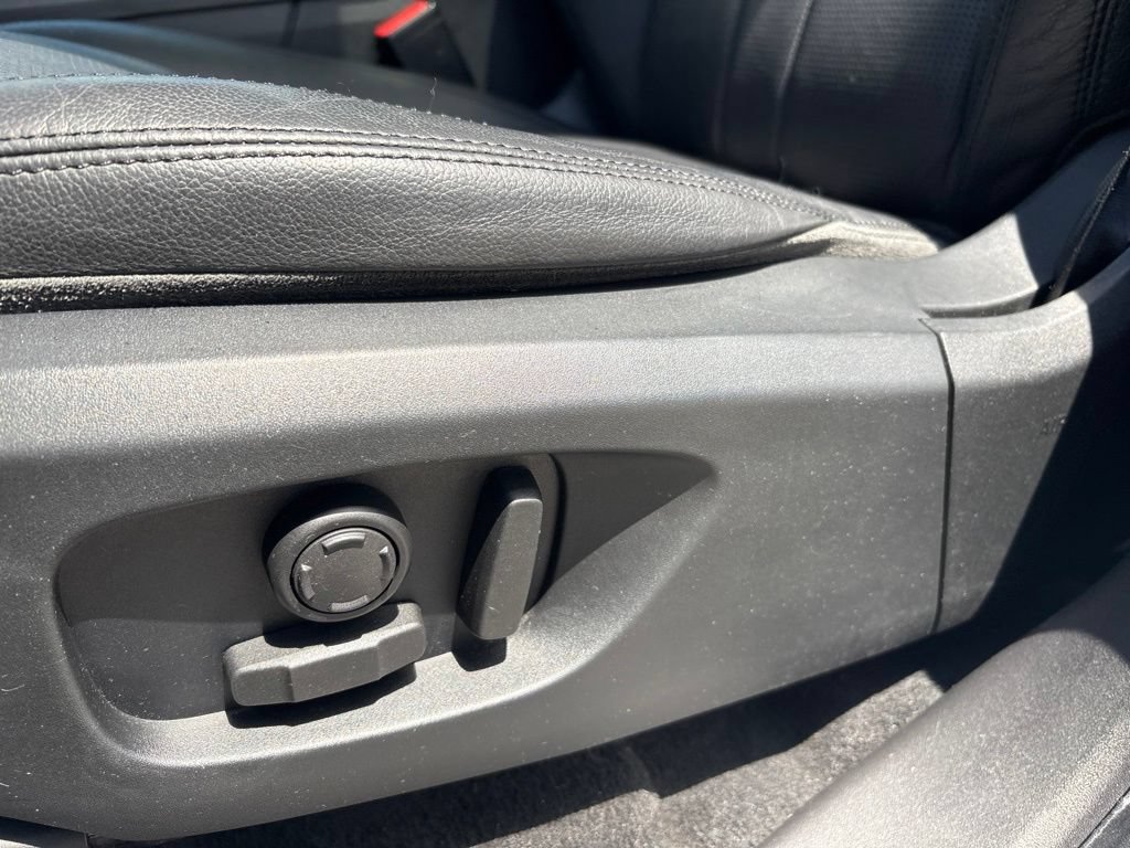 Used 2019 Land Rover Discovery Sport HSE AWD/4WD image 15