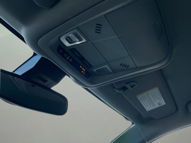 Used 2020 GMC Terrain SLT image 23