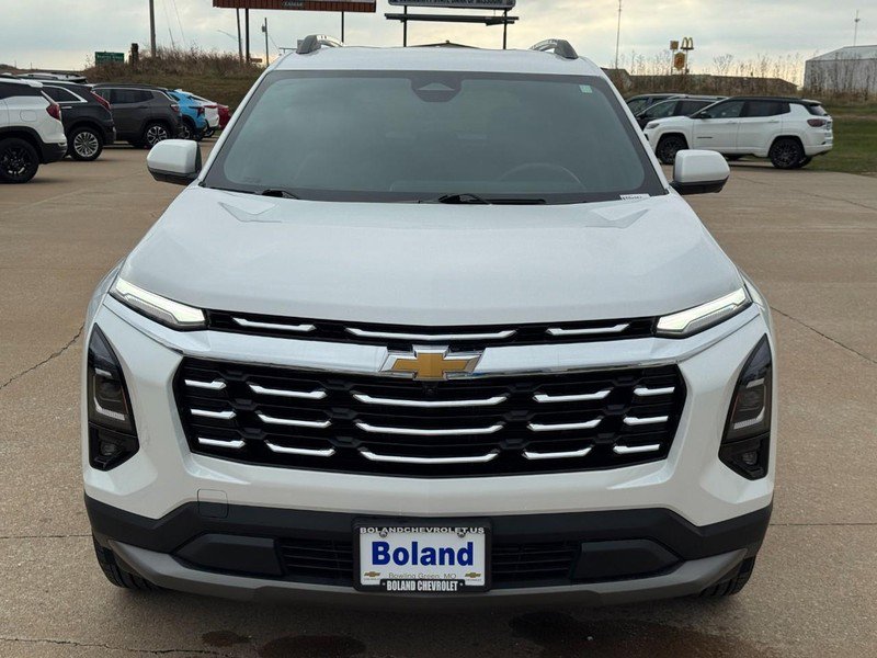 Used 2025 Chevrolet Equinox LT w/ Convenience Package II image 9