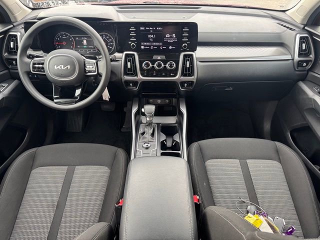 Used 2022 Kia Sorento LX image 15
