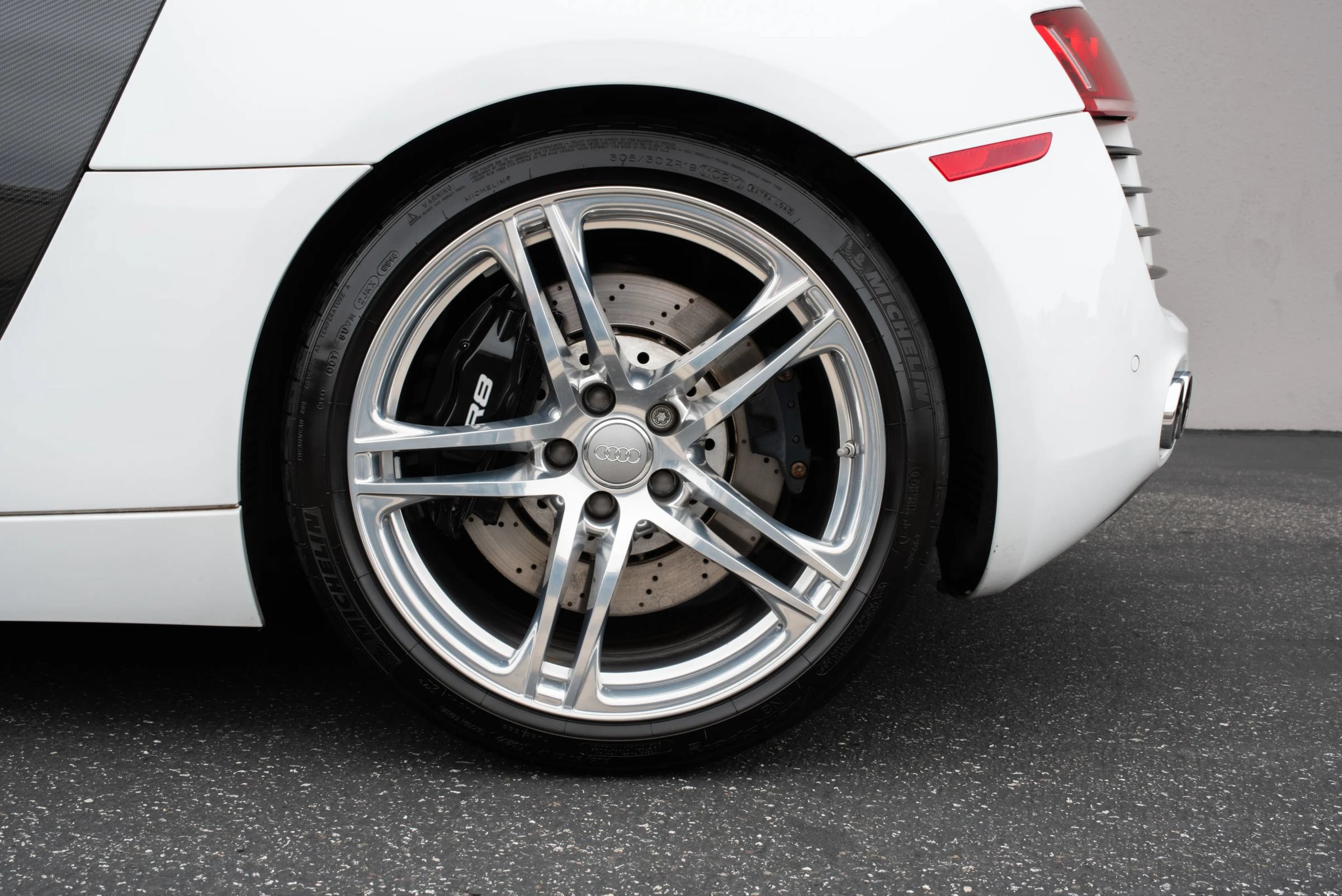 Used 2012 Audi R8 V8 AWD/4WD image 40