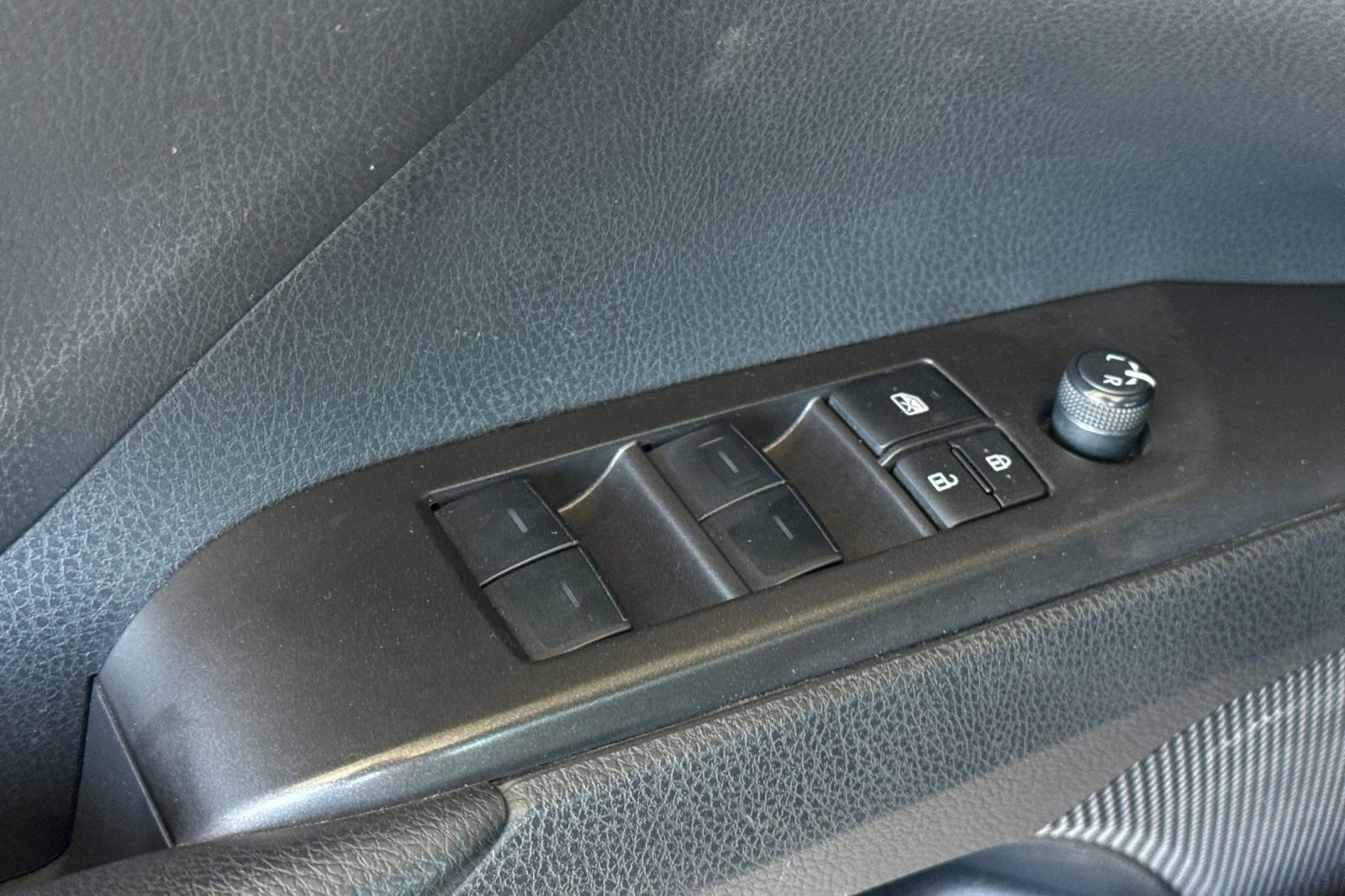 Used 2024 Toyota Camry SE FWD image 13