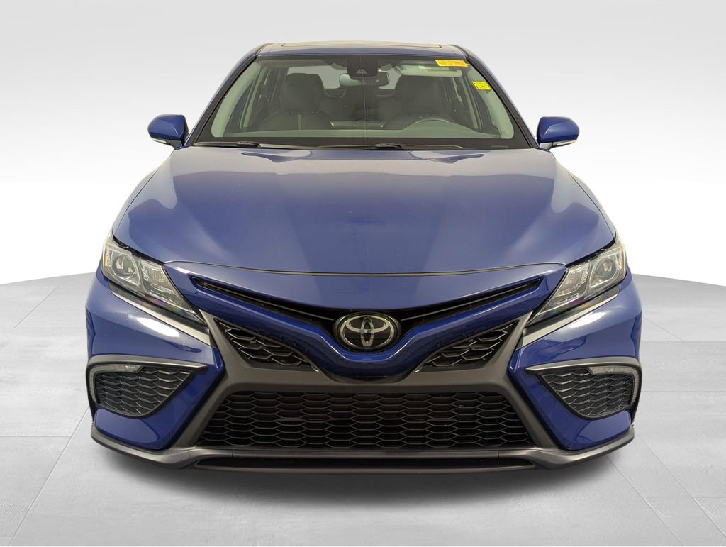 Used 2023 Toyota Camry SE w/ Cold Weather Package image 23