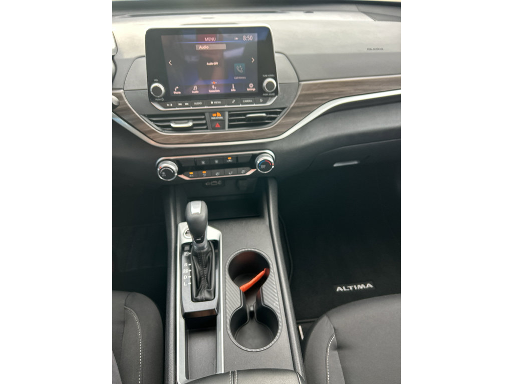 Used 2025 Nissan Altima 2.5 SV image 18