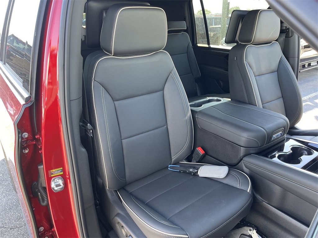New 2025 Chevrolet Suburban Premier image 26