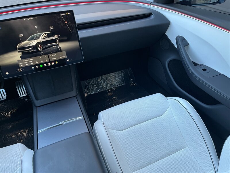 Used 2024 Tesla Model 3 Performance AWD/4WD image 18