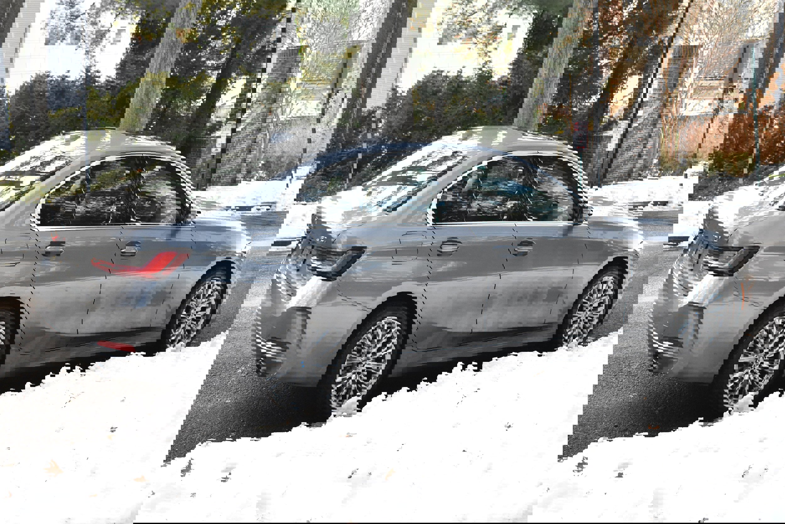 Used 2024 BMW 330i xDrive Sedan image 9