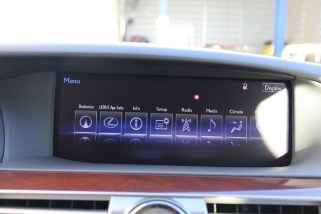 Used 2015 Lexus LS 460 w/ Comfort Package image 30