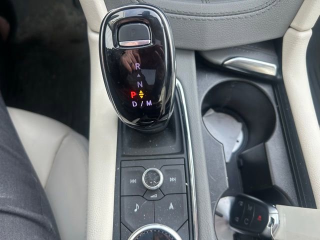 Used 2024 Cadillac XT5 Premium Luxury image 9