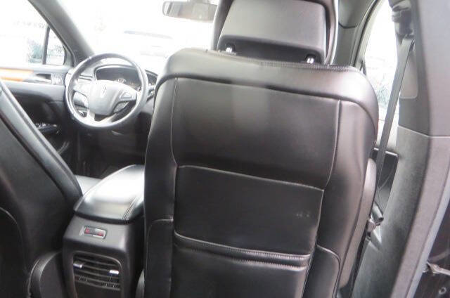 Used 2015 Lincoln MKC AWD w/ Equipment Group 102A Reserve image 31