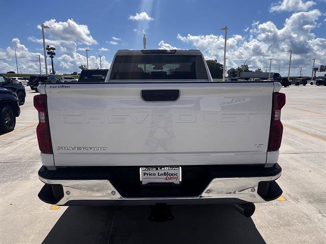 Used 2025 Chevrolet Silverado 2500 LT w/ Safety Package AWD/4WD image 4